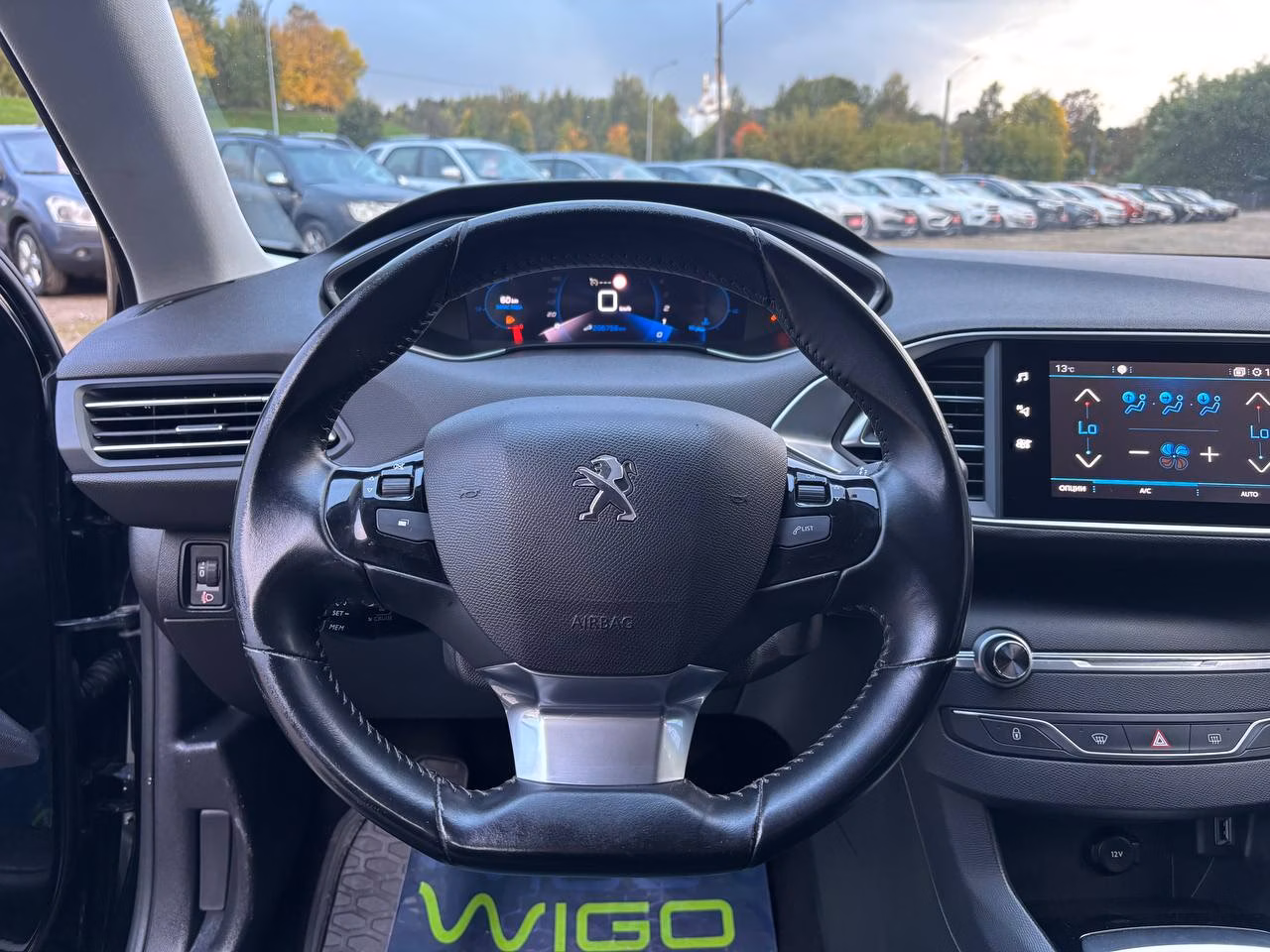 Peugeot 308 фото 10