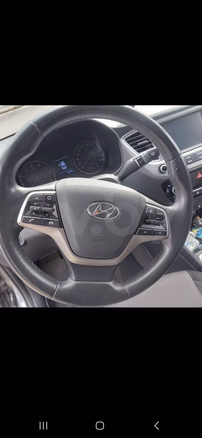 Hyundai Accent фото 7