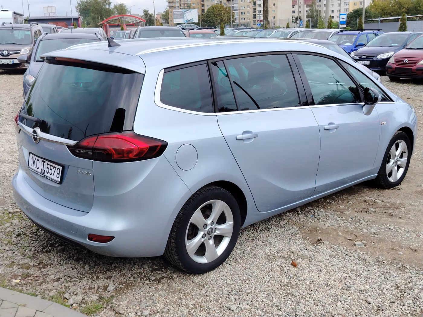 Opel Zafira фото 7