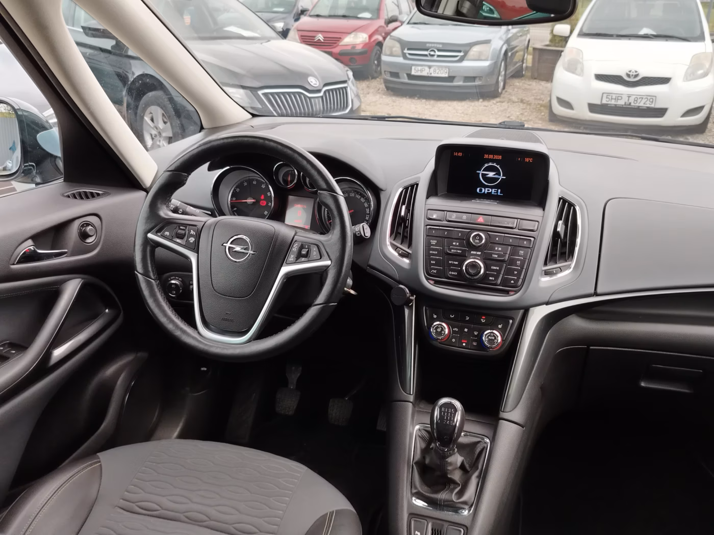 Opel Zafira фото 11