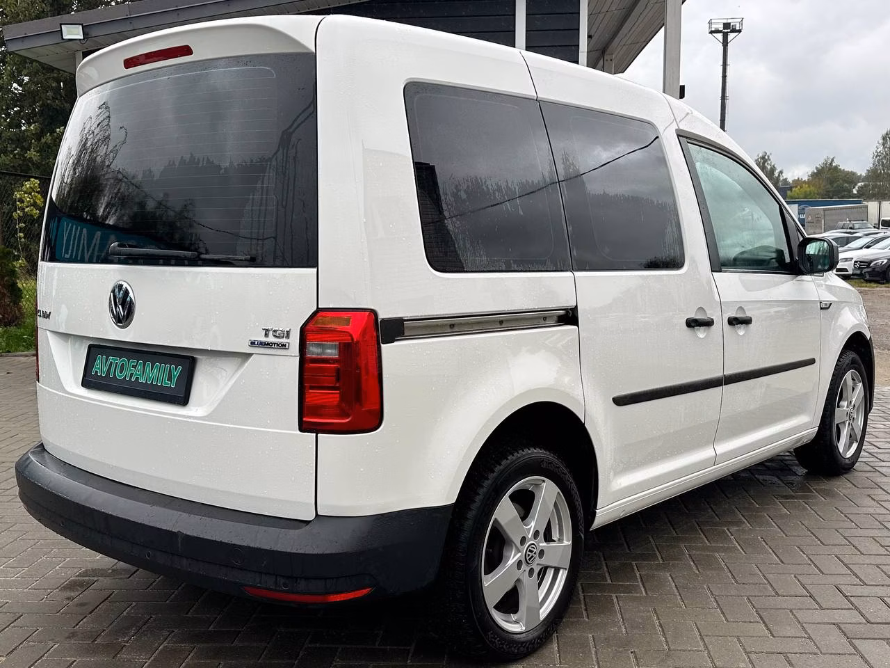 Volkswagen Caddy фото 8