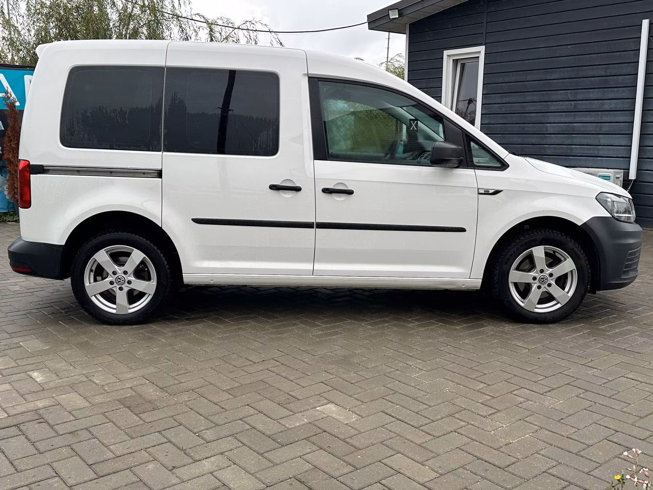 Volkswagen Caddy фото 9