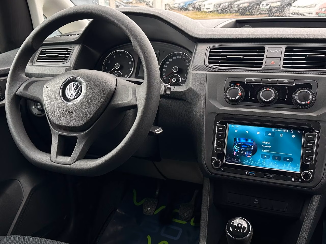 Volkswagen Caddy фото 16