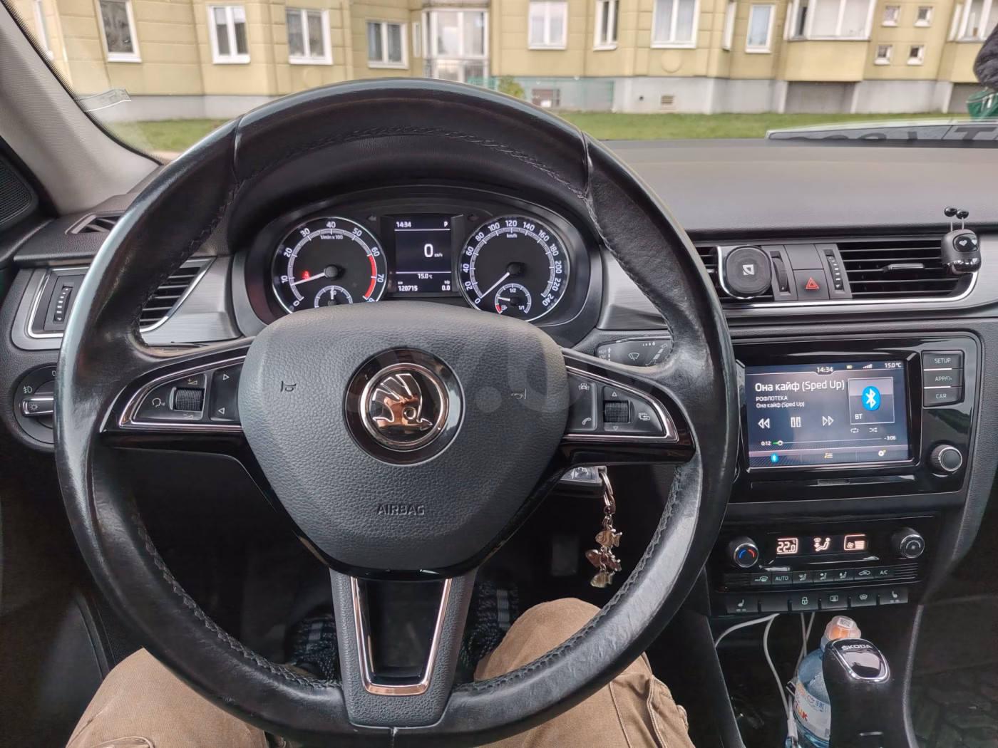 Skoda Rapid фото 10
