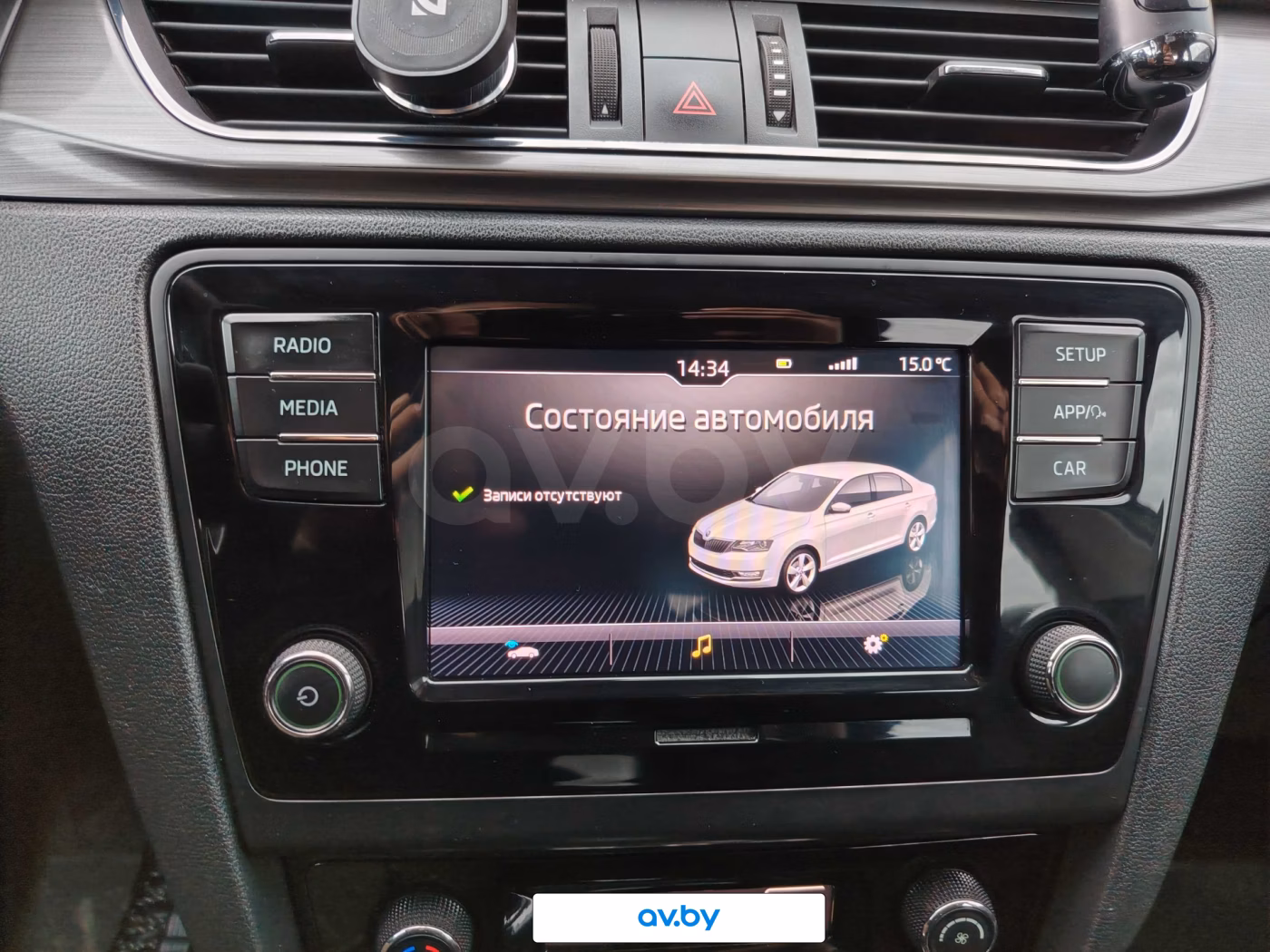 Skoda Rapid фото 12