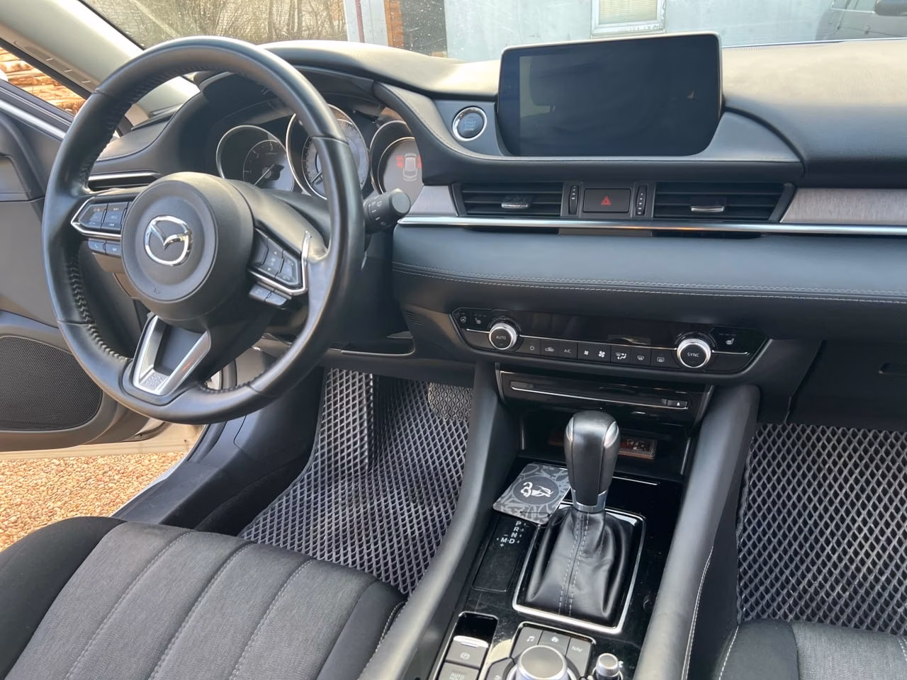 Mazda 6 фото 13