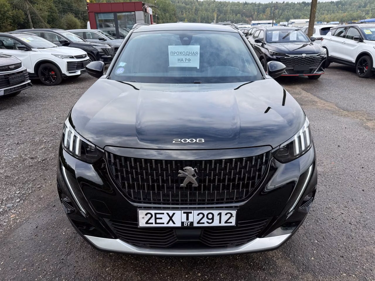 Peugeot 2008 фото 2