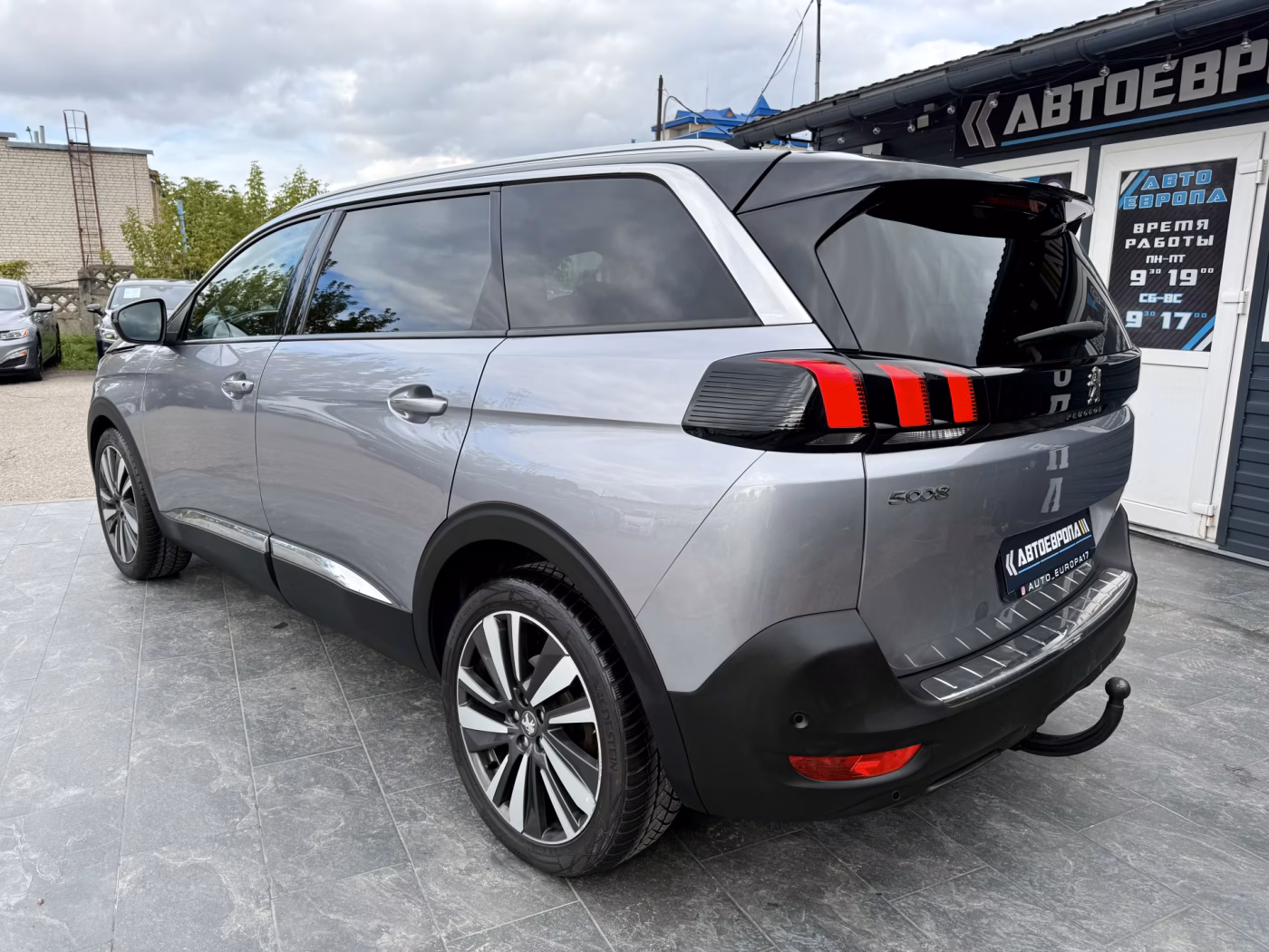 Peugeot 5008 фото 7