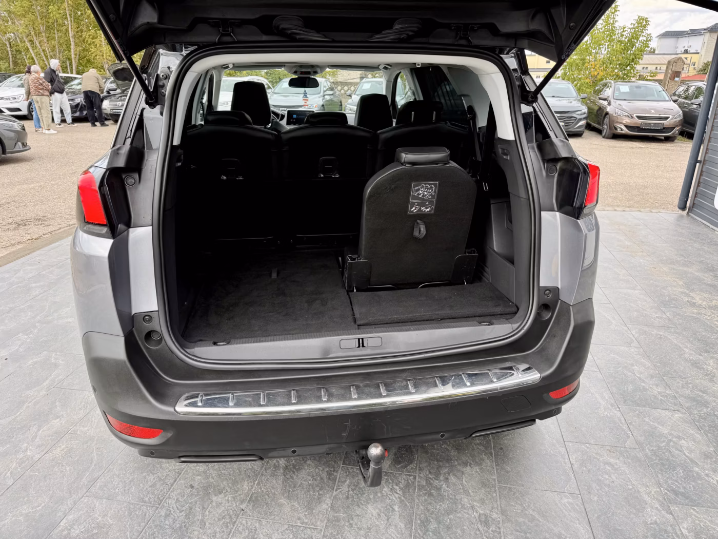 Peugeot 5008 фото 10
