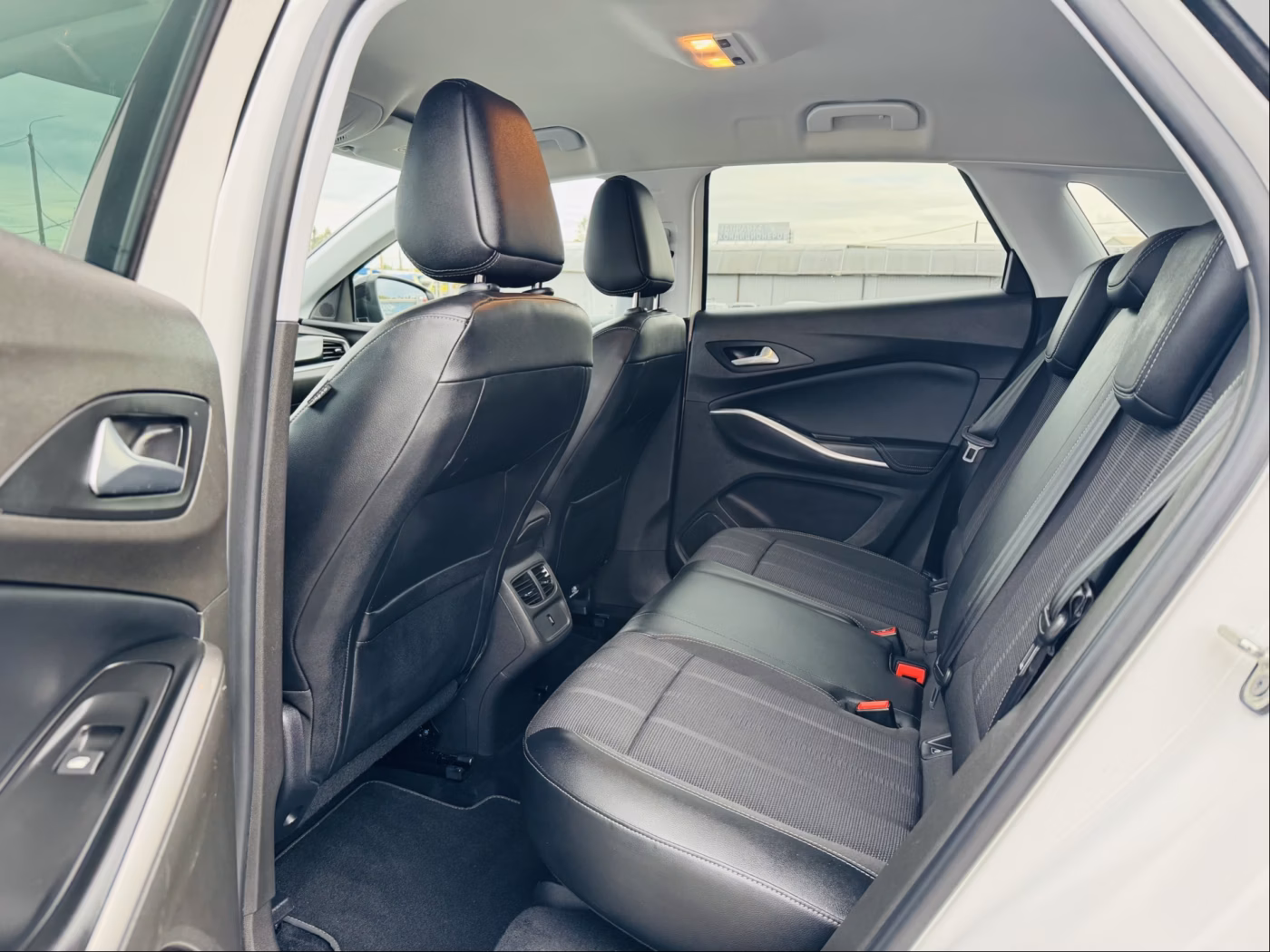 Opel Grandland X фото 6