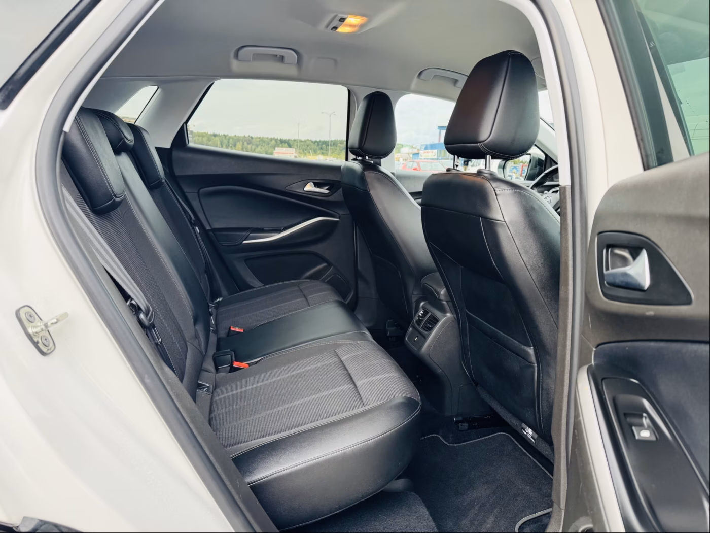 Opel Grandland X фото 7