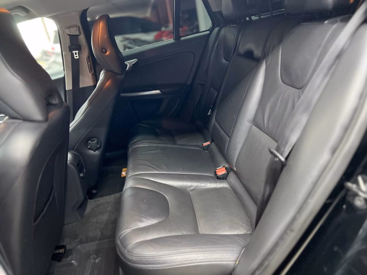 Volvo V60 фото 8