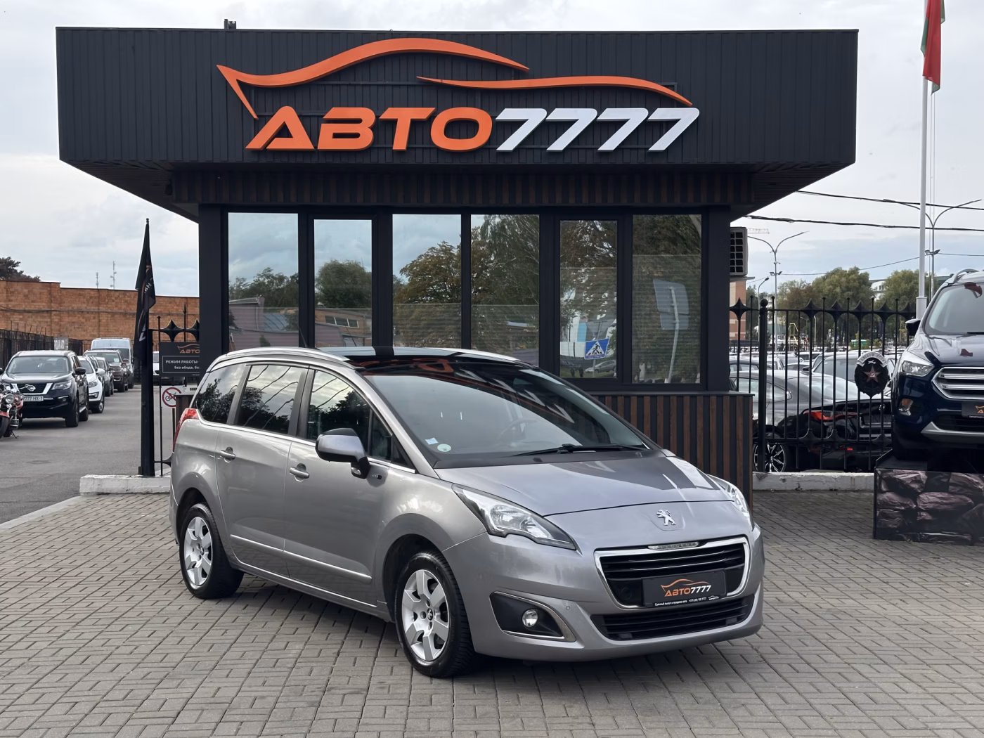Peugeot 5008