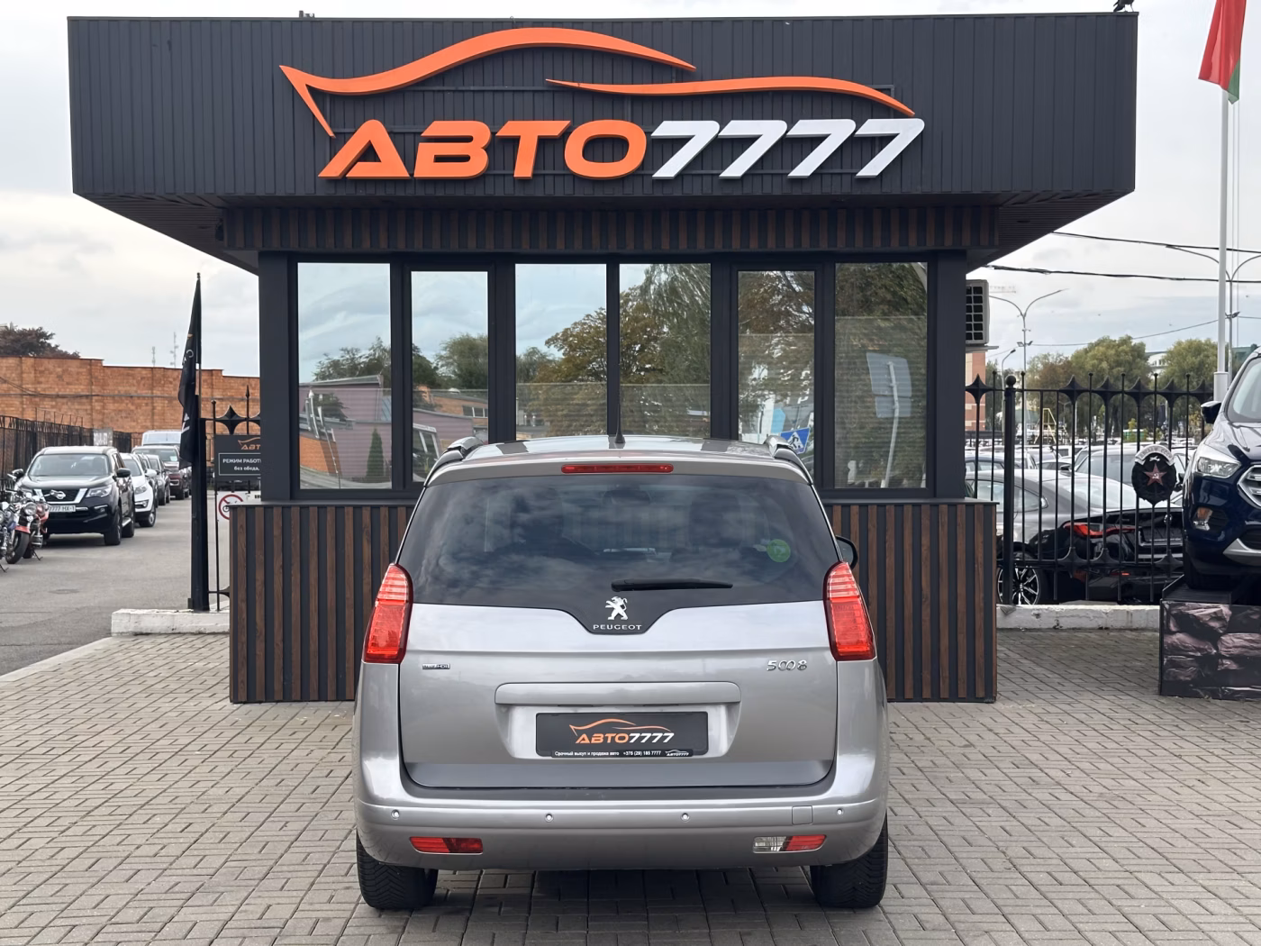 Peugeot 5008 фото 3