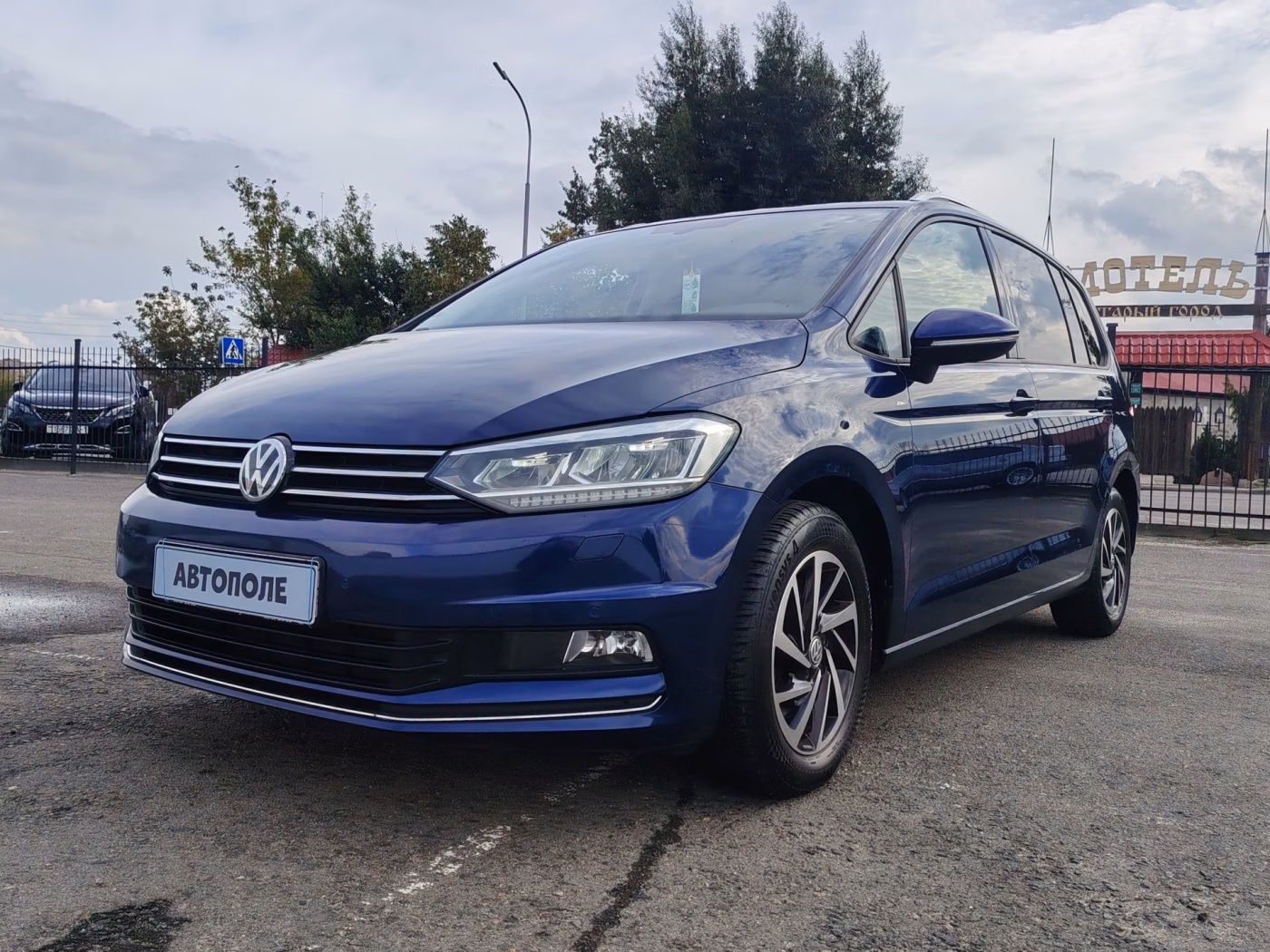 Volkswagen Touran фото 3
