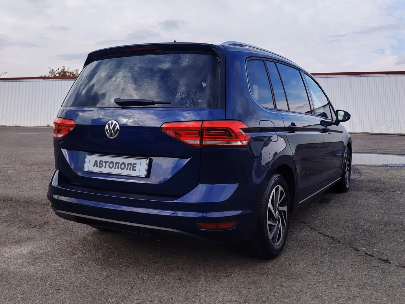 Volkswagen Touran фото 7