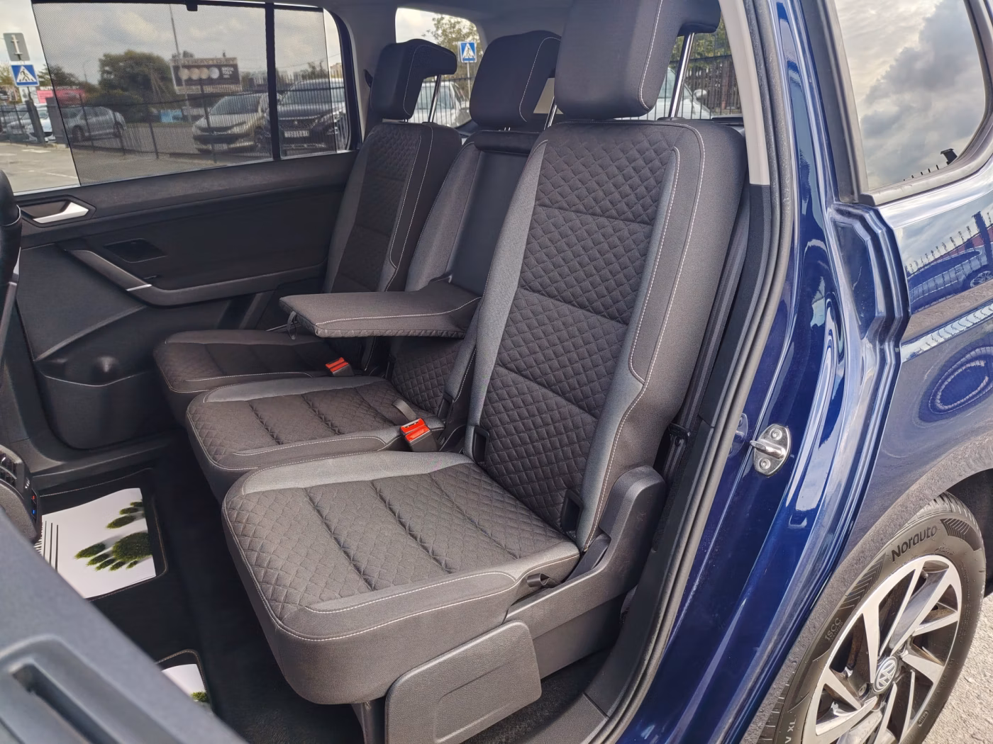 Volkswagen Touran фото 11