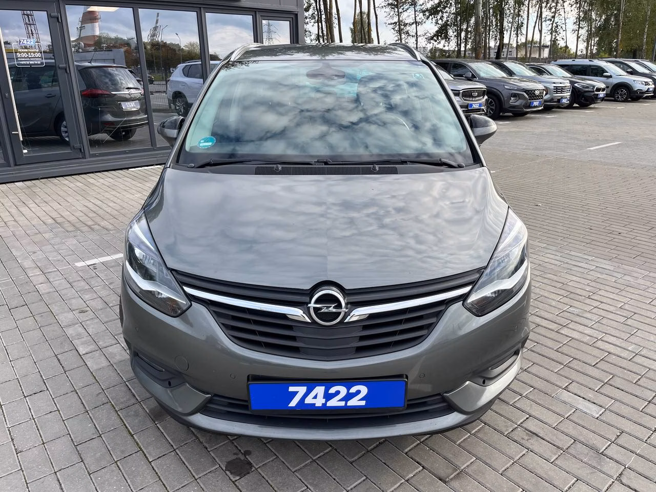 Opel Zafira фото 2