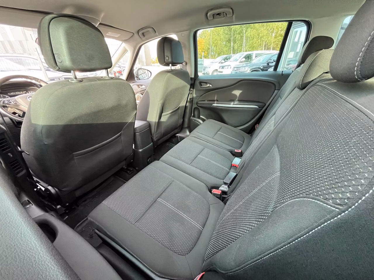 Opel Zafira фото 15
