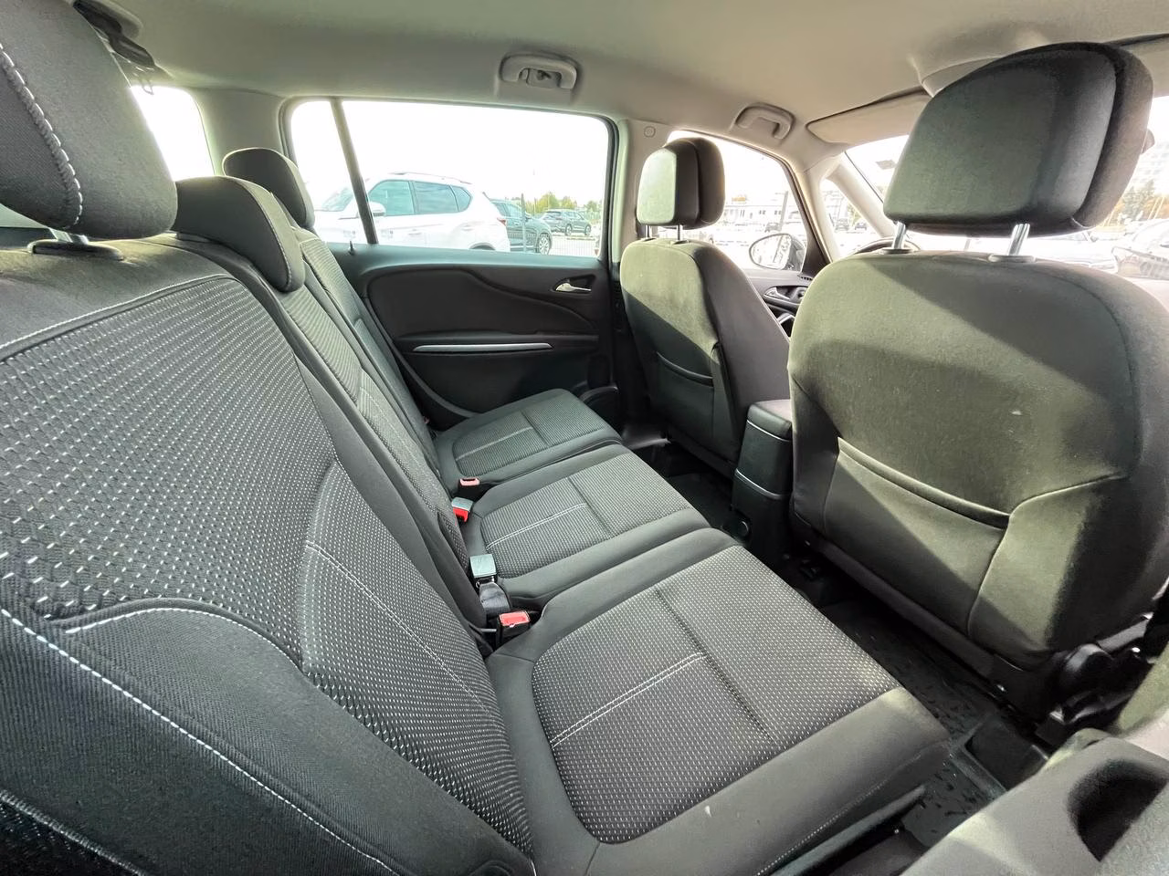 Opel Zafira фото 16