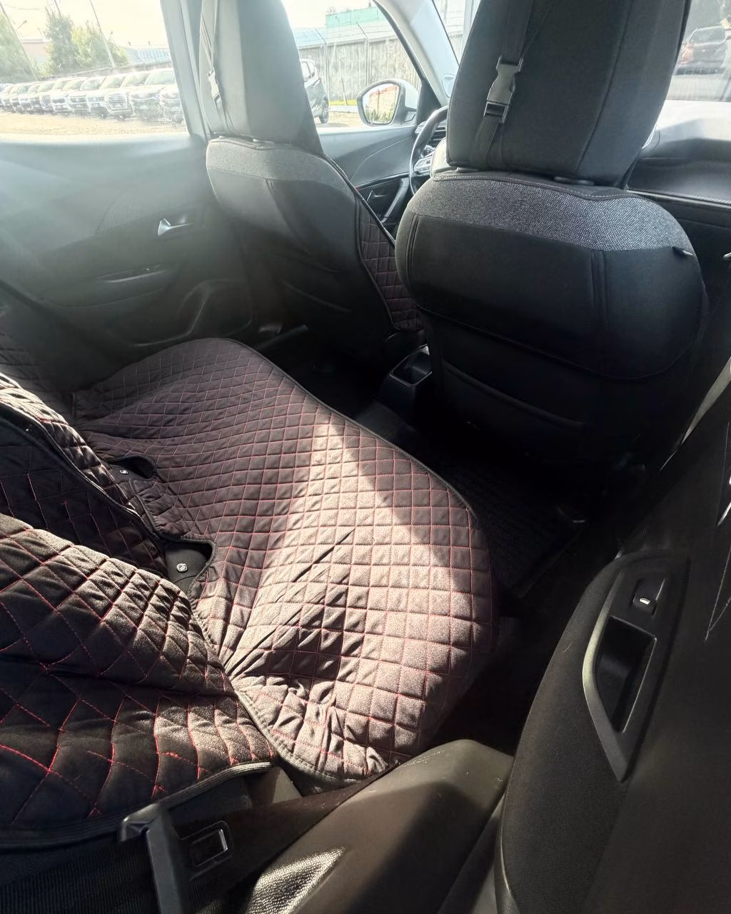 Peugeot 2008 фото 13
