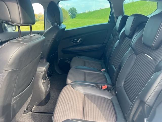 Renault Grand Scenic фото 11