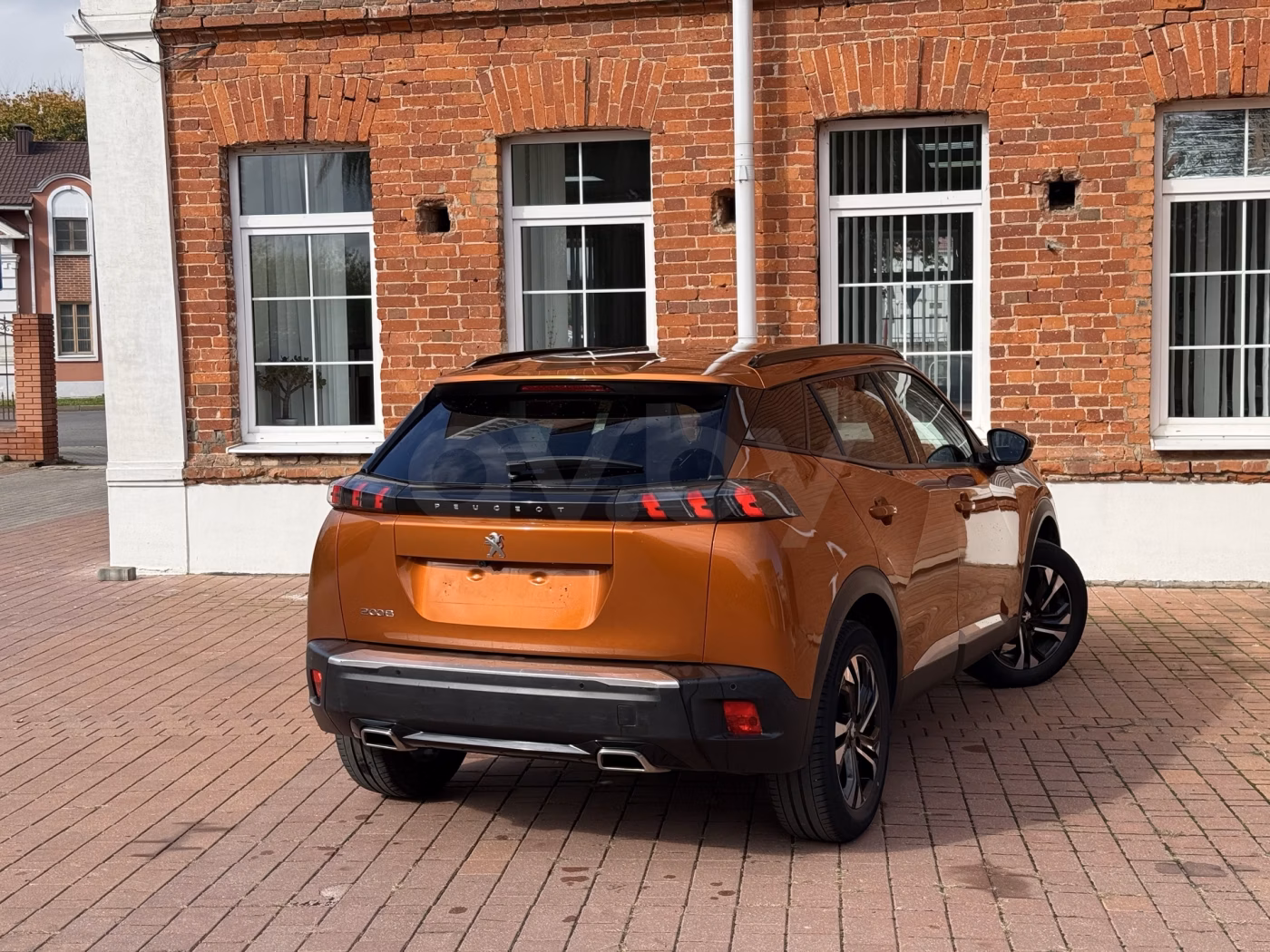 Peugeot 2008 фото 3