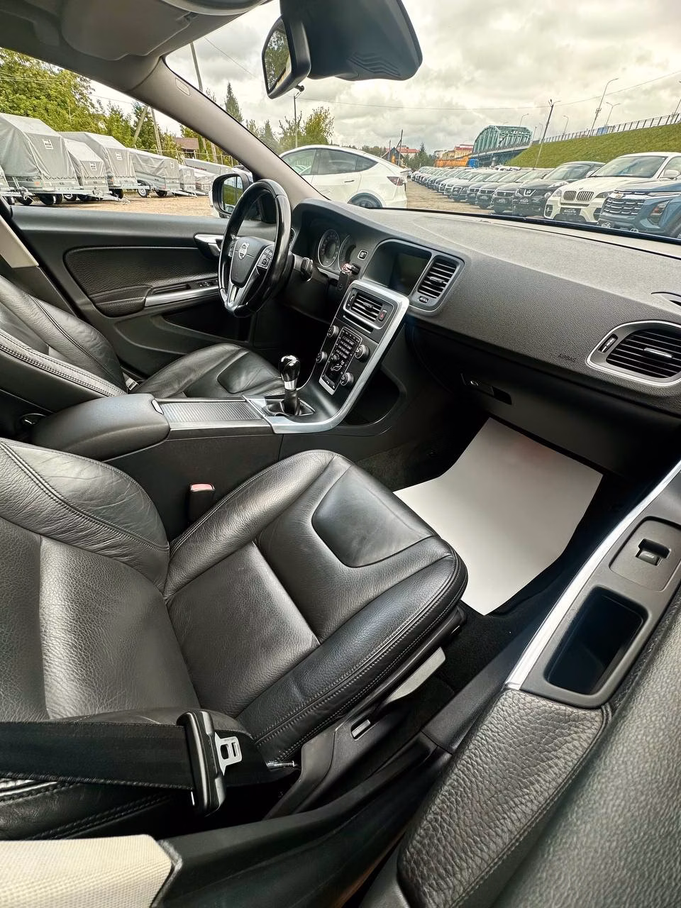 Volvo S60 фото 12