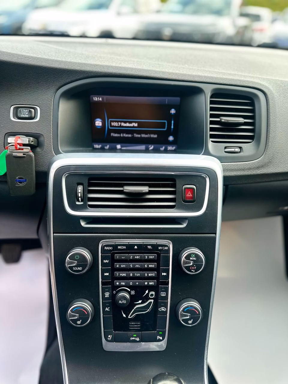 Volvo S60 фото 15