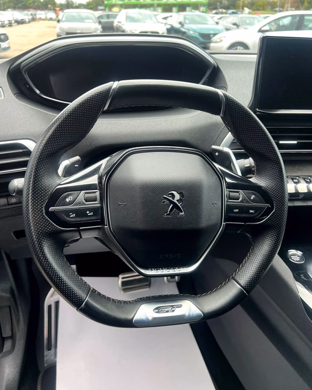 Peugeot 5008 фото 13