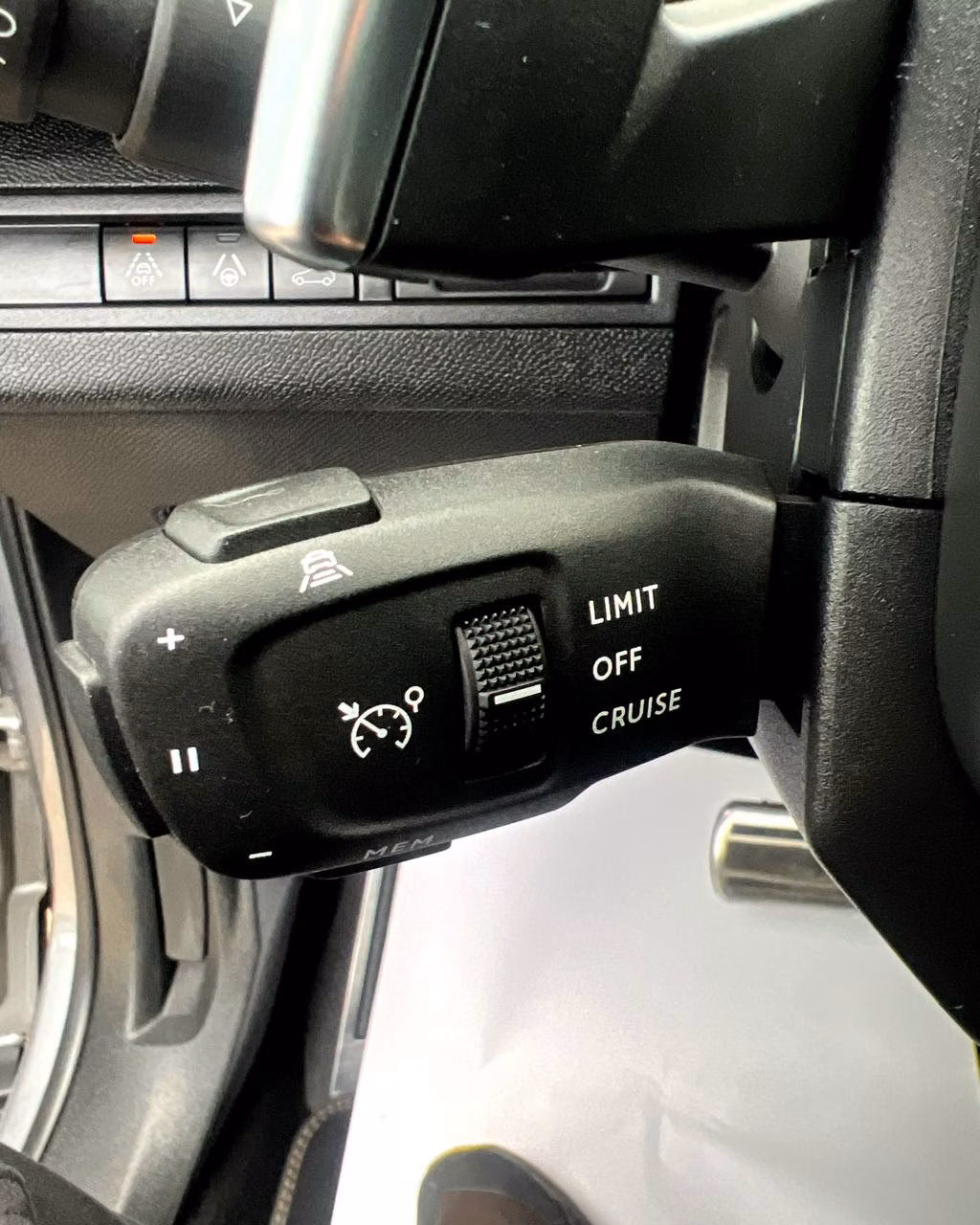 Peugeot 5008 фото 16