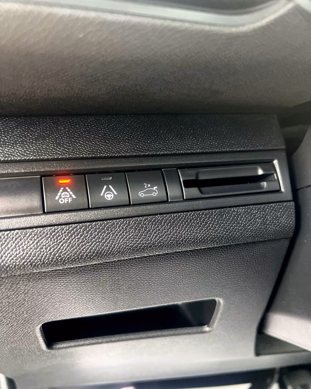 Peugeot 5008 фото 17