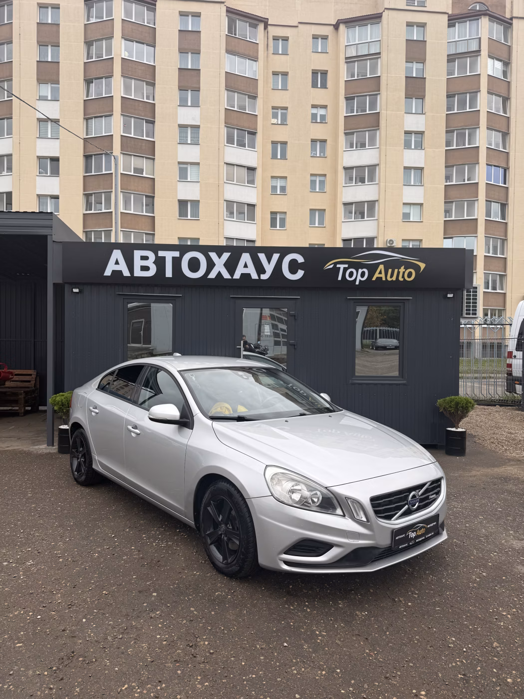 Volvo S60 фото 3