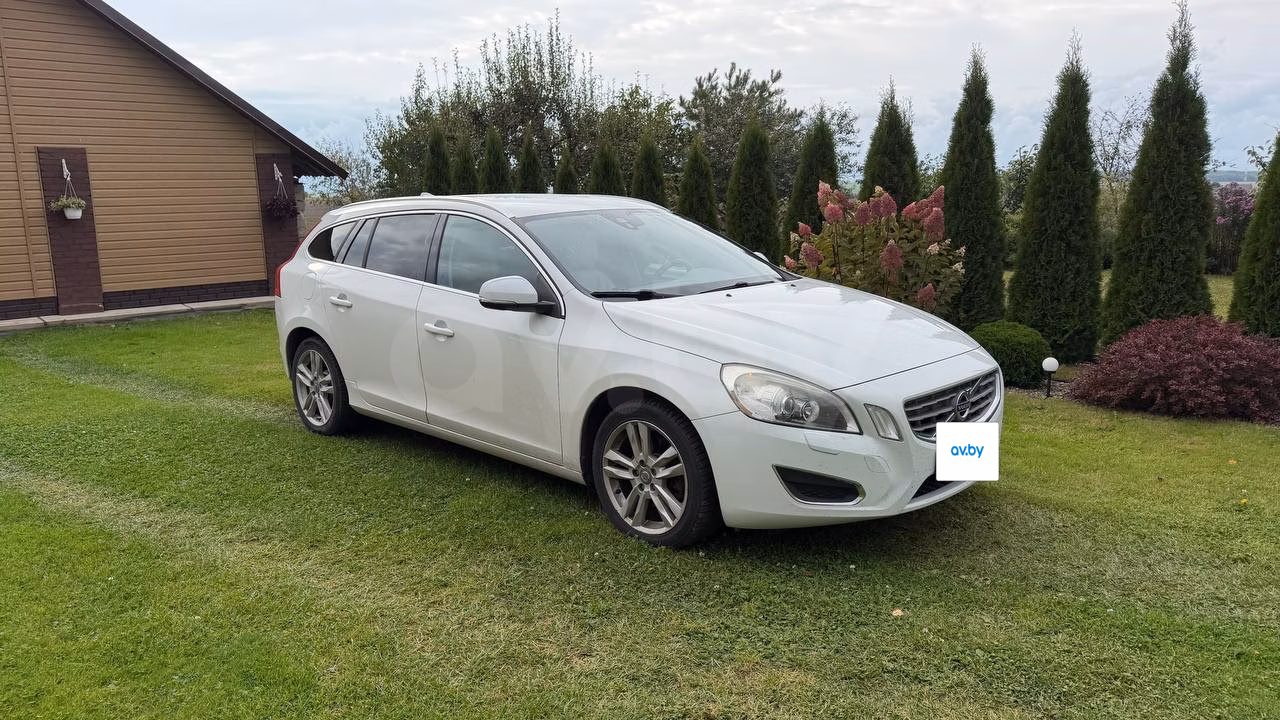 Volvo V60 фото 5