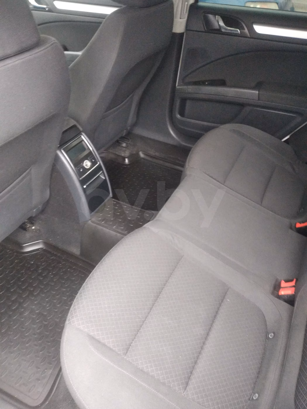 Skoda Superb фото 10