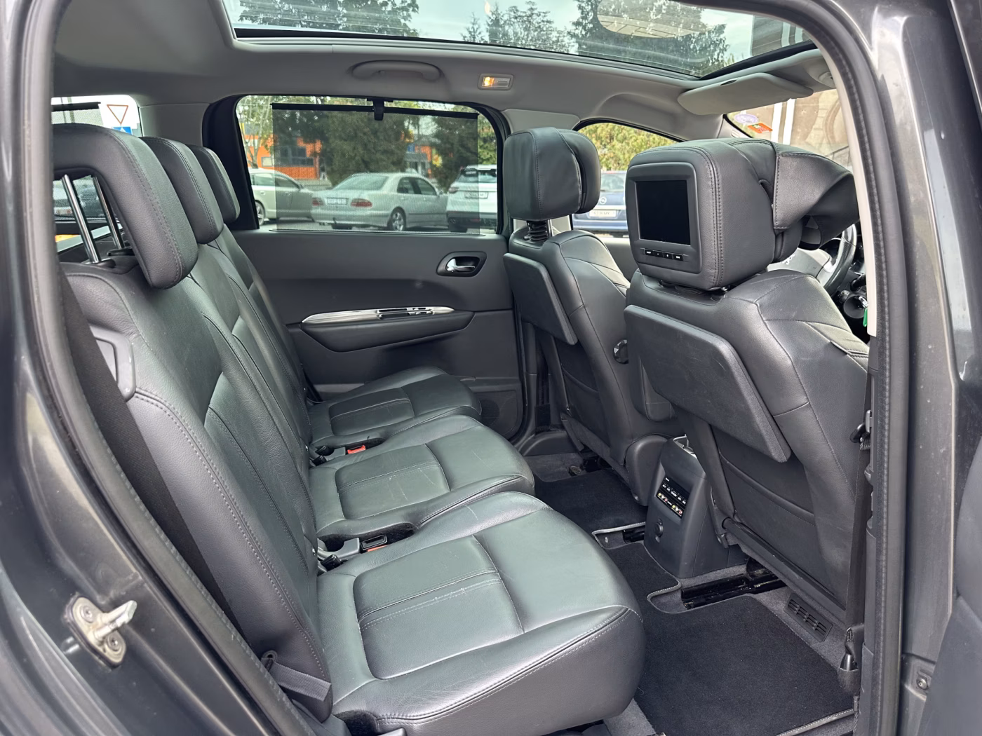 Peugeot 5008 фото 12