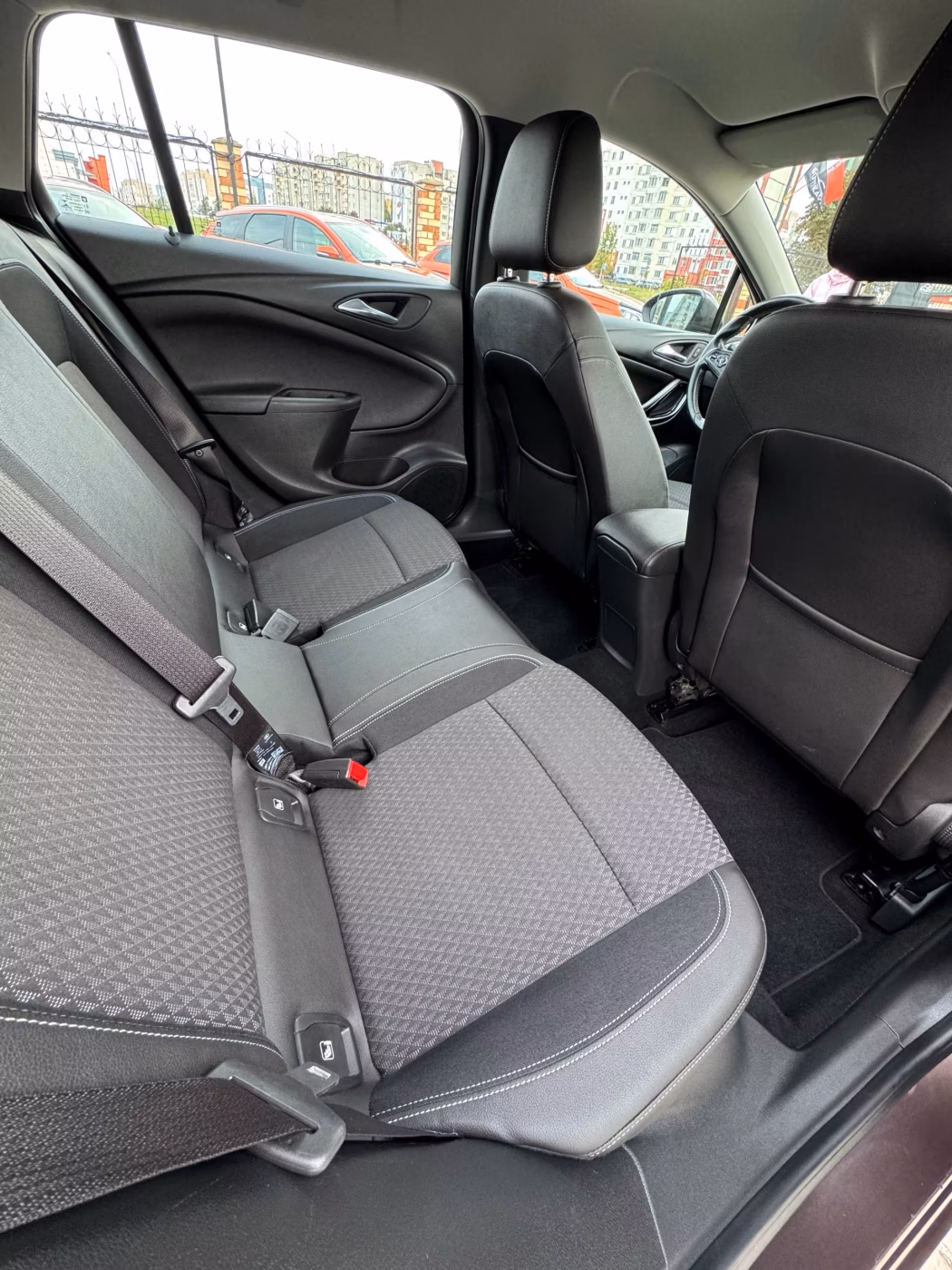 Opel Astra фото 14