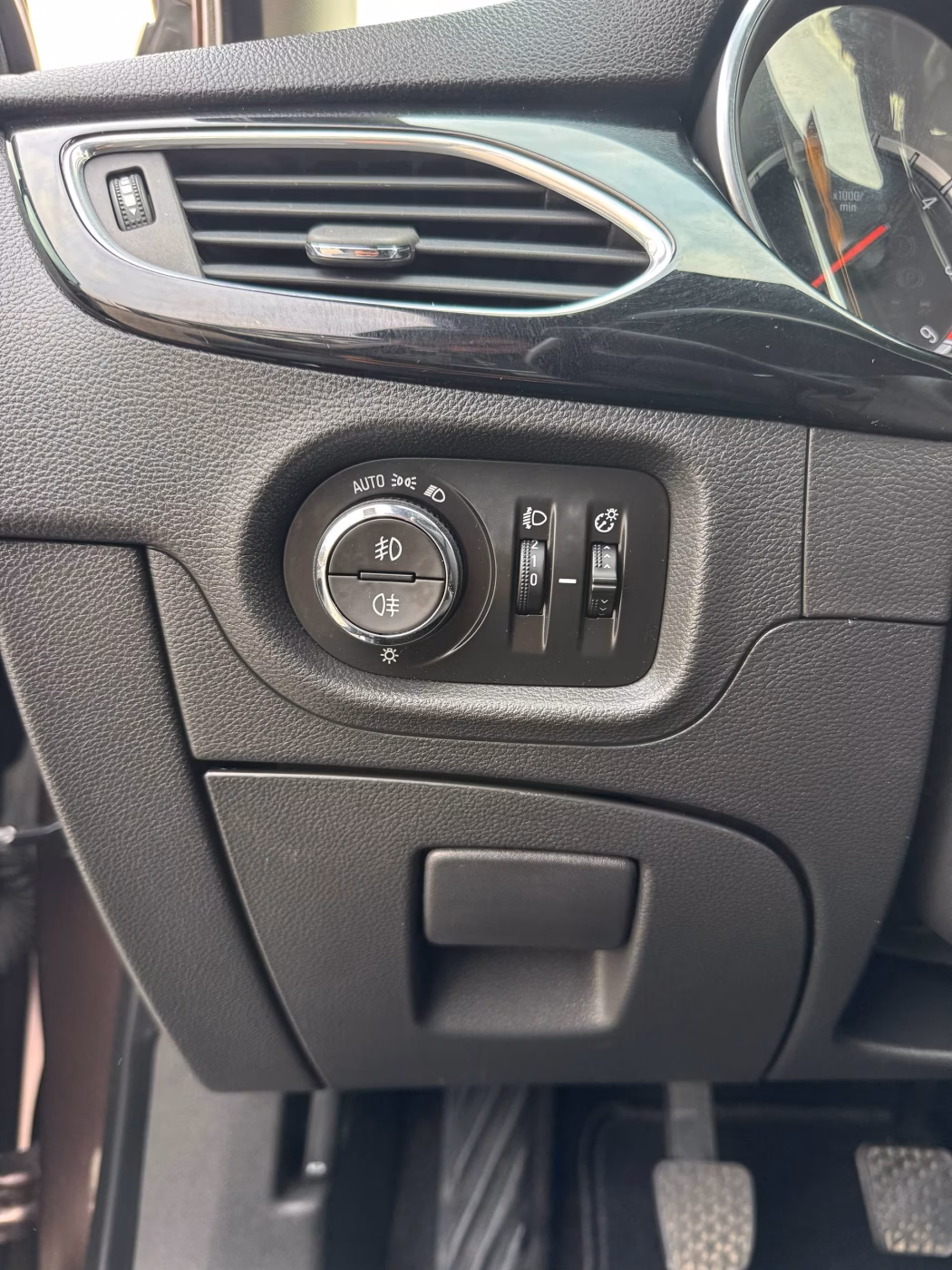 Opel Astra фото 19