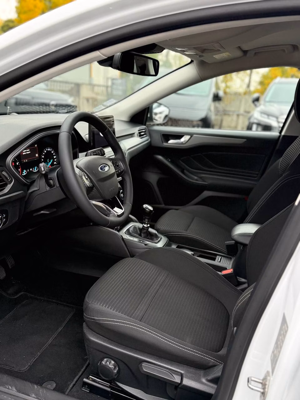Ford Focus фото 9