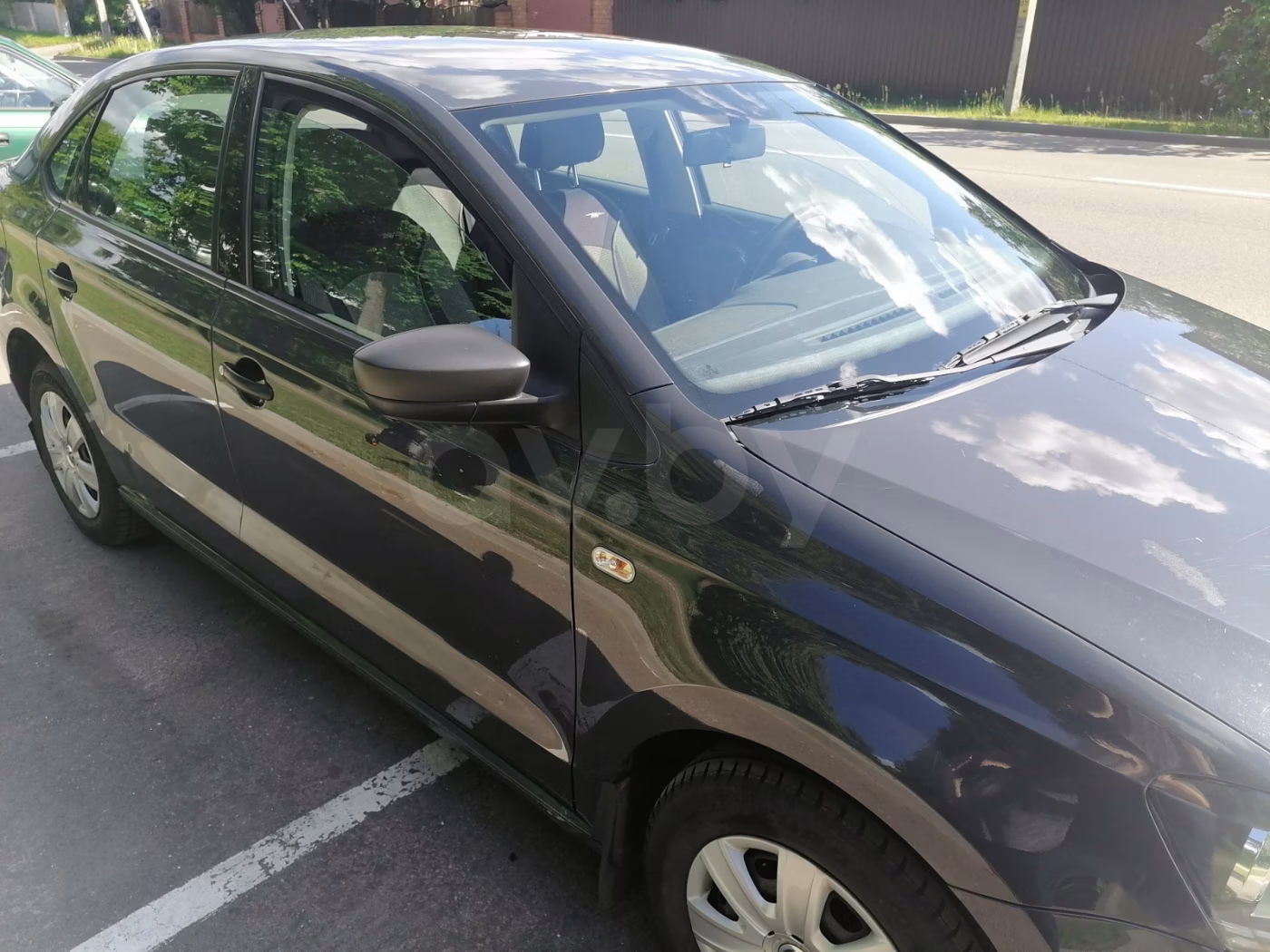 Volkswagen Polo Sedan фото 6