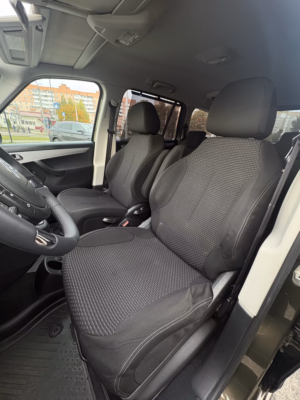Citroen C4 Grand Picasso фото 9