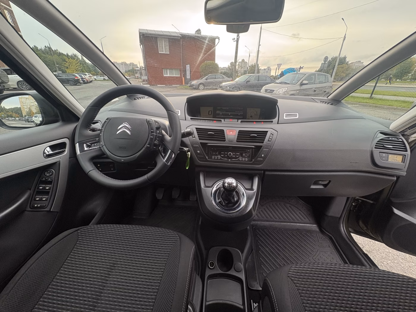 Citroen C4 Grand Picasso фото 10