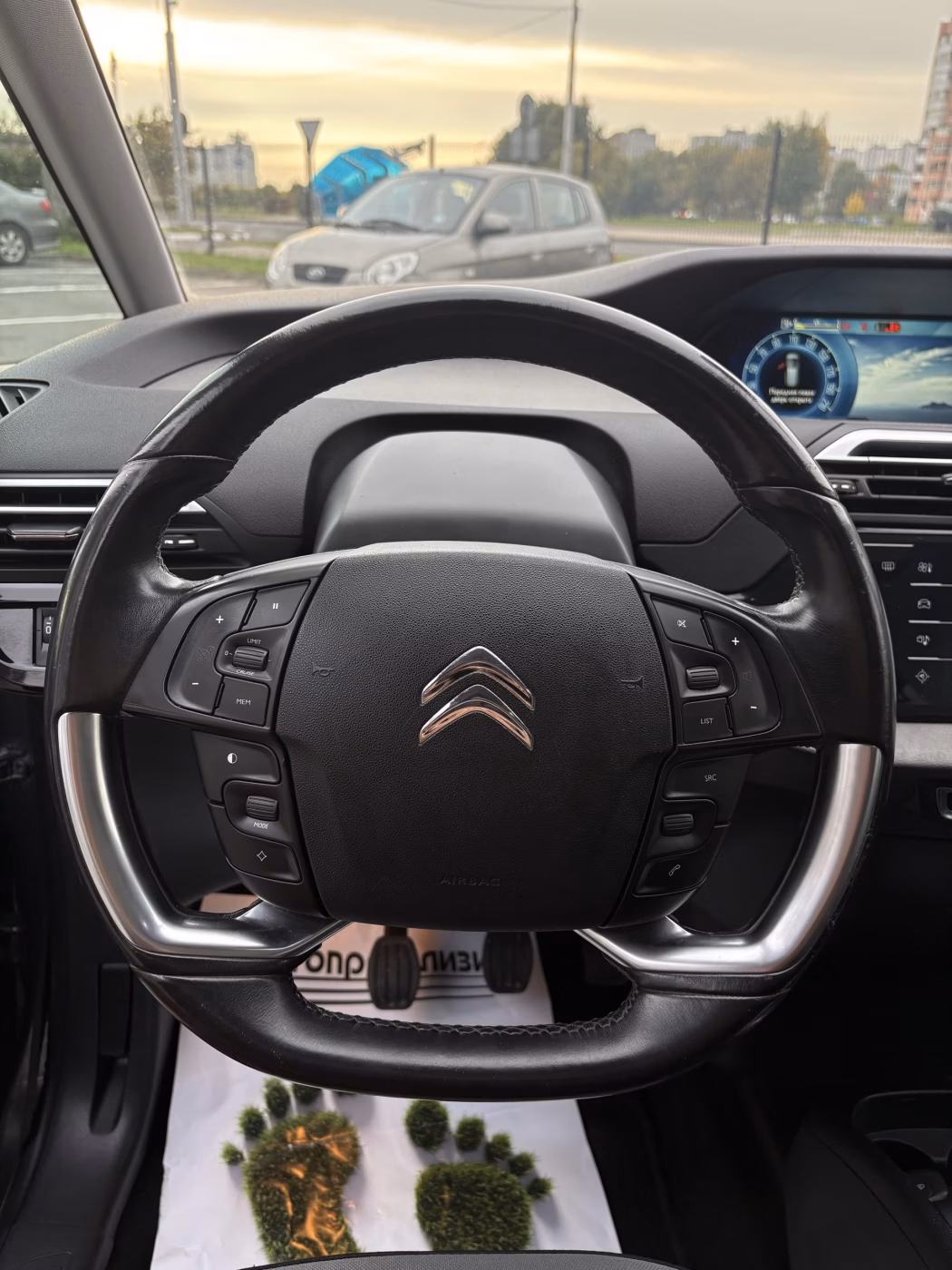Citroen C4 Grand Picasso фото 12