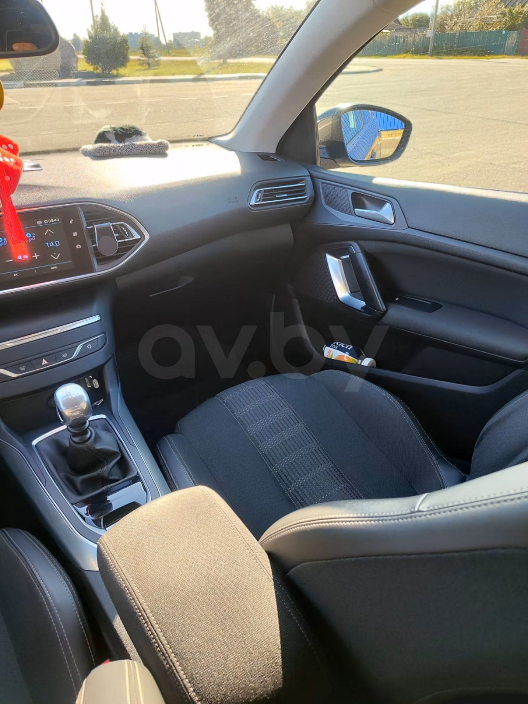 Peugeot 308 фото 7
