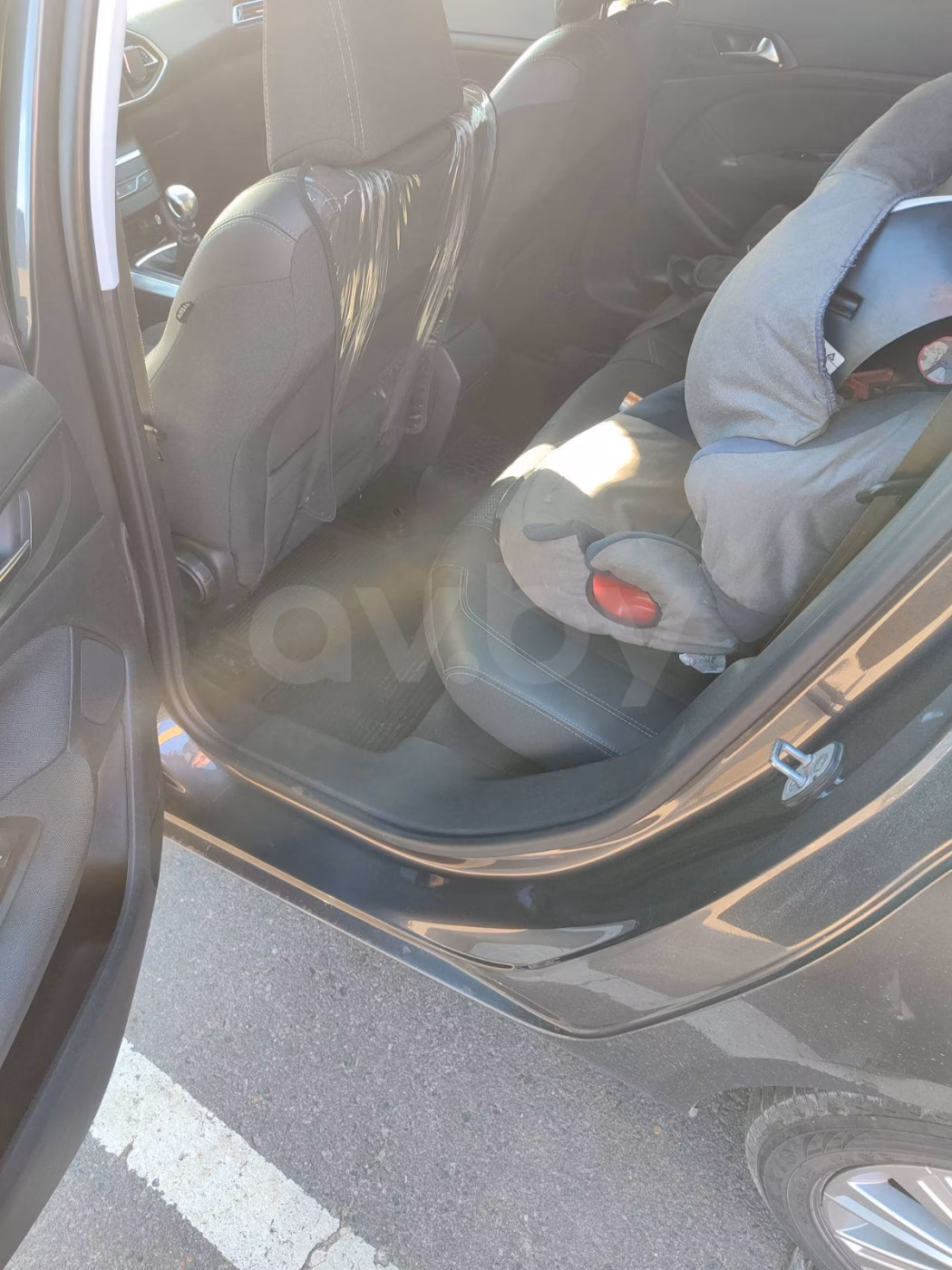 Peugeot 308 фото 8
