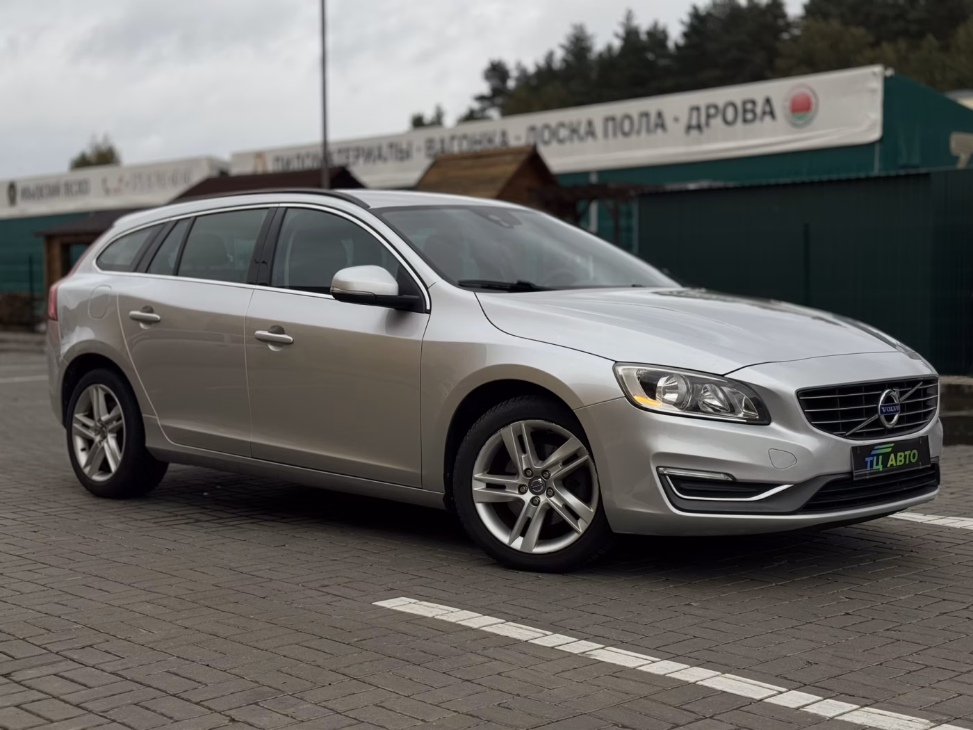 Volvo V60 фото 3