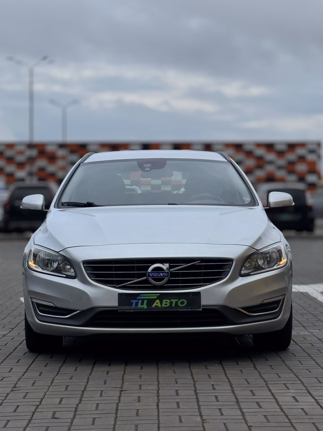 Volvo V60 фото 4