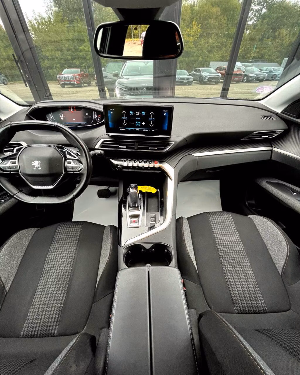 Peugeot 3008 фото 10