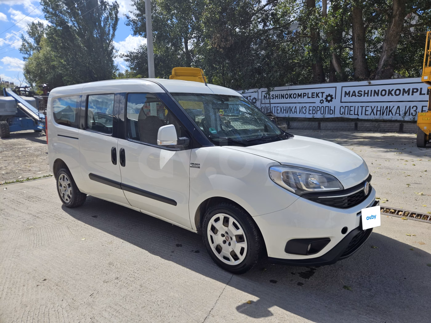 Fiat Doblo фото 8