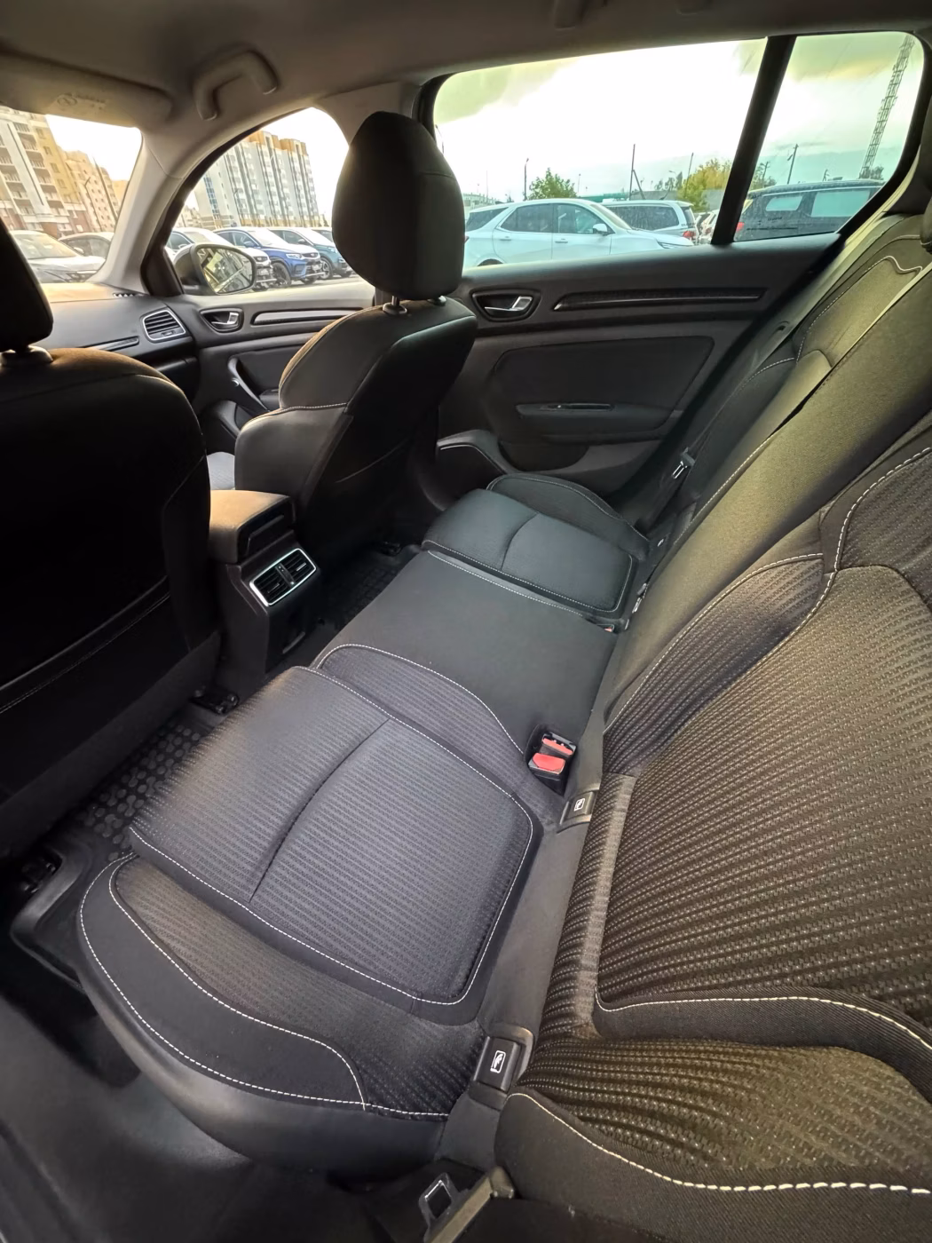 Renault Megane фото 11